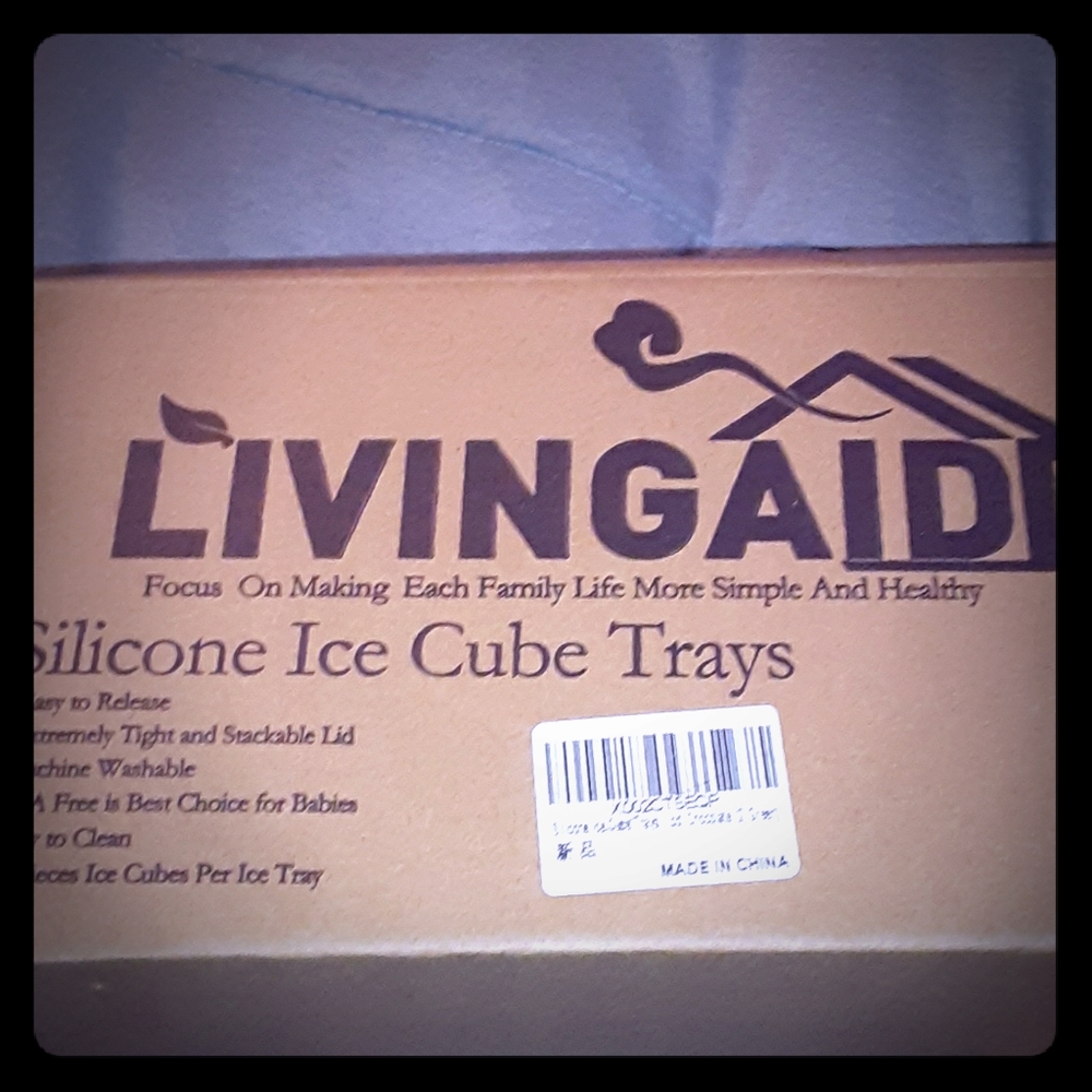 Ice cube trays